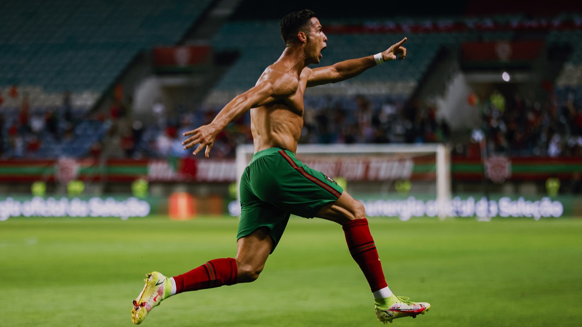 Pujian dari Lawan Membanjiri Rekor Gol Internasional Cristiano Ronaldo