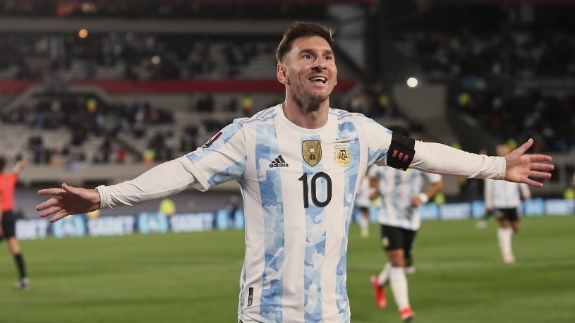 Scaloni Sentil Leonardo, Argentina Berhak Panggil Messi