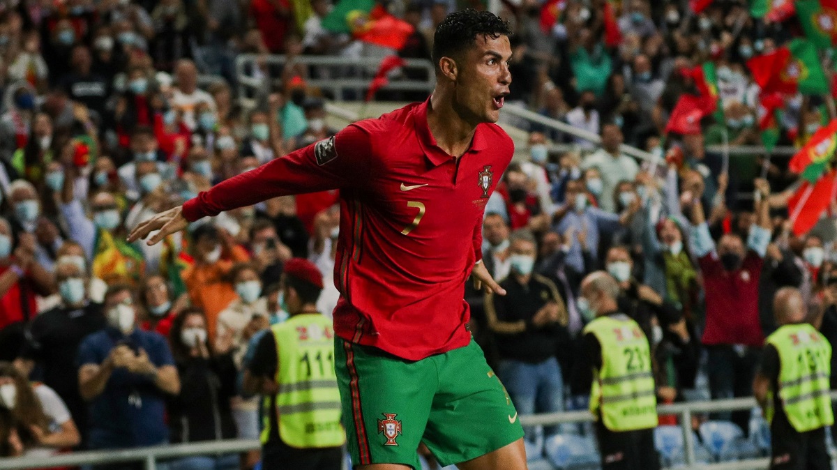 Portugal 5 vs 0 Luksemburg: Ronaldo Cetak Hat-trick, Santos Tahu Cara Menggunakannya