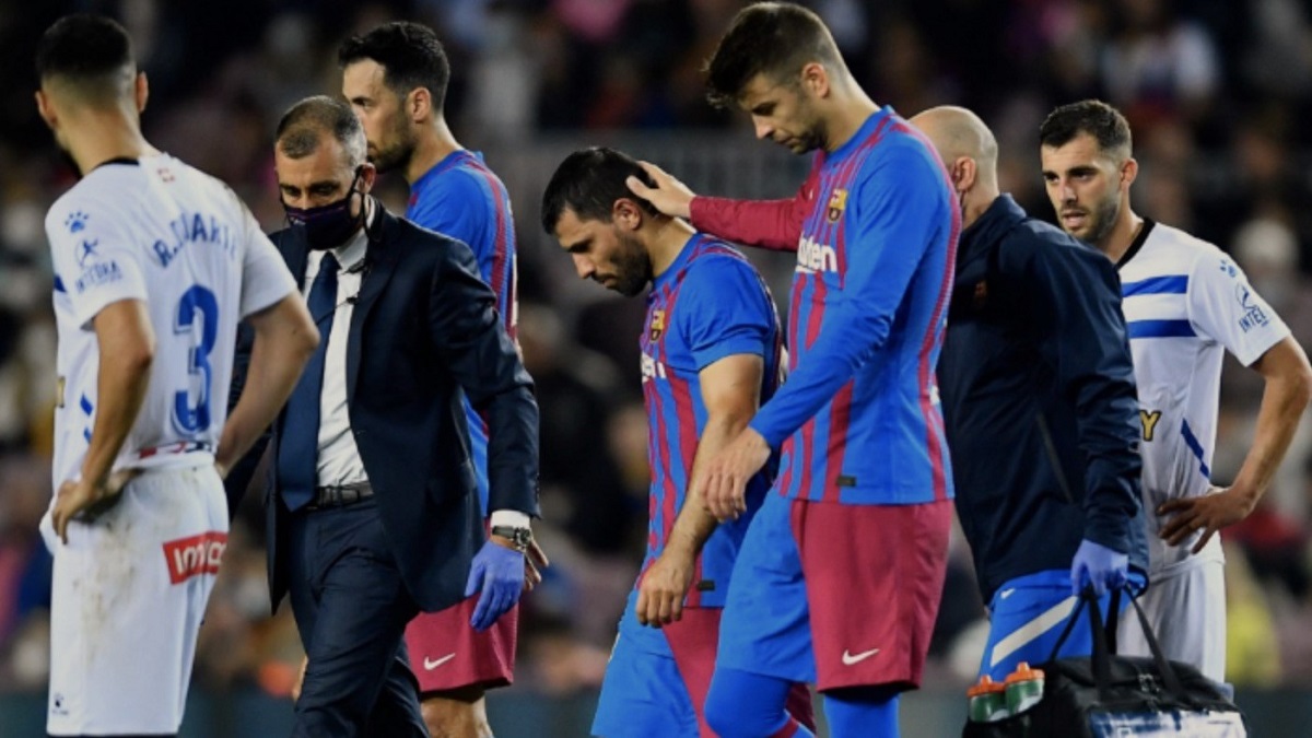 Barcelona 1 vs 1 Deportivo Alaves: Gagal Menang, Aguero ke Rumah Sakit