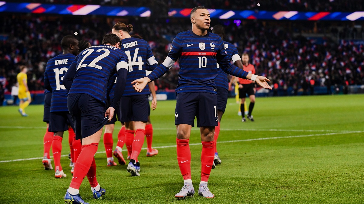 Prancis 8 vs 0 Kazakhstan: Duet Mbappe-Benzema Menghancurkan