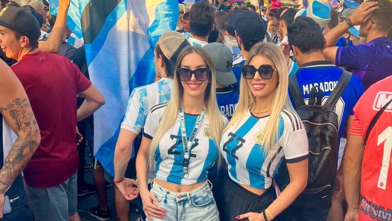 2 Fans Cewek Cantik Argentina