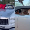 Cristiano Ronaldo mendapatkan hadiah Rolls Royce